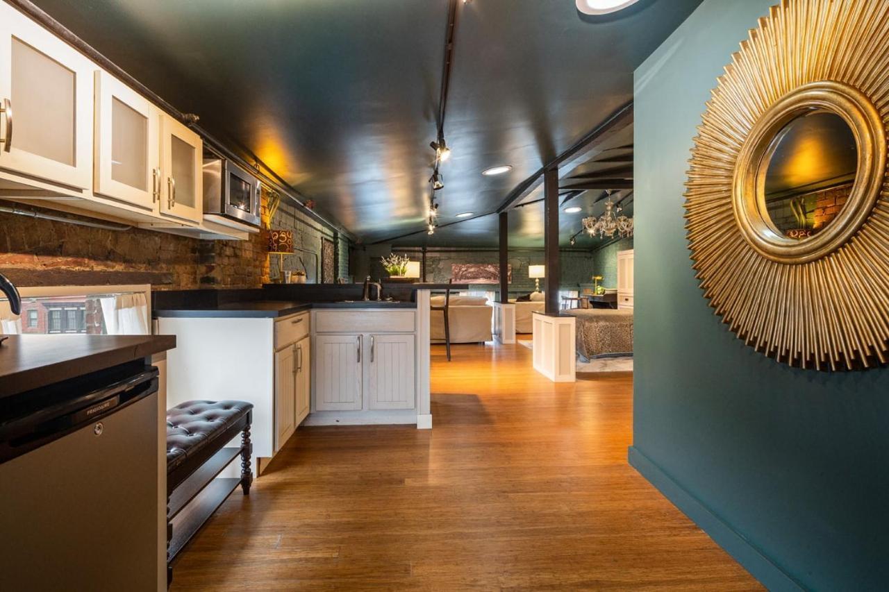 Апартаменты Lou Lou Lofts Луисвилл Экстерьер фото