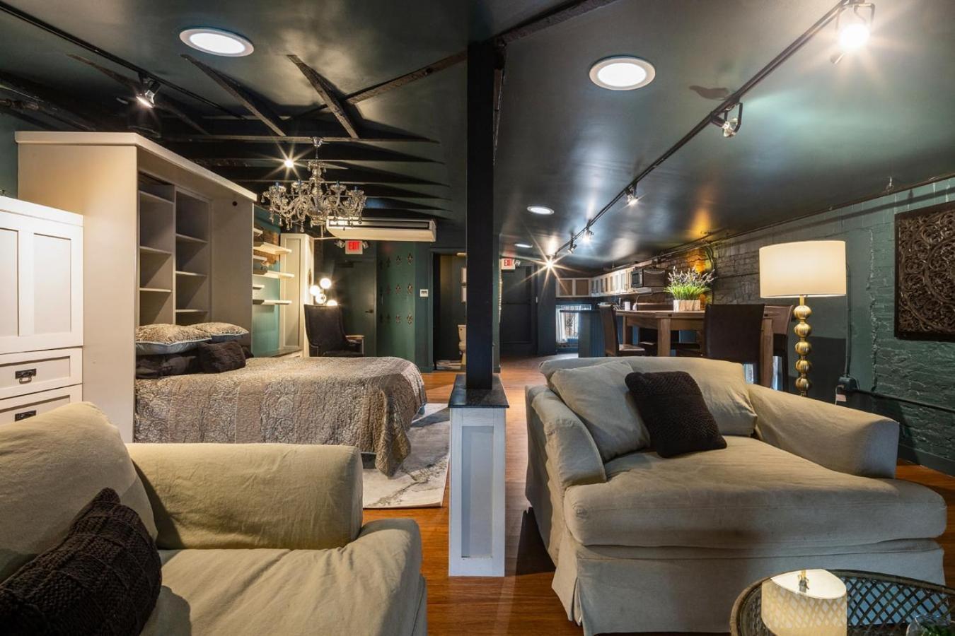 Апартаменты Lou Lou Lofts Луисвилл Экстерьер фото